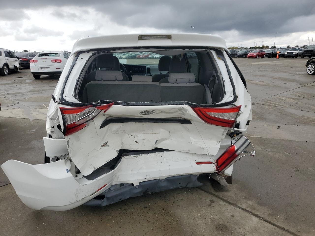 2016 Toyota Sienna VIN: 5TDZK3DC0GS690685 Lot: 92874055