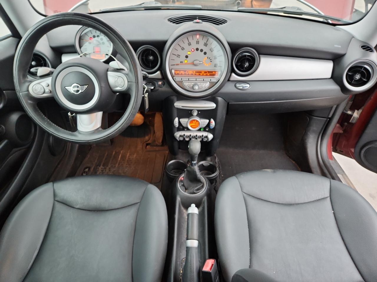 2009 Mini Cooper VIN: WMWMF33519TT69788 Lot: 93378325