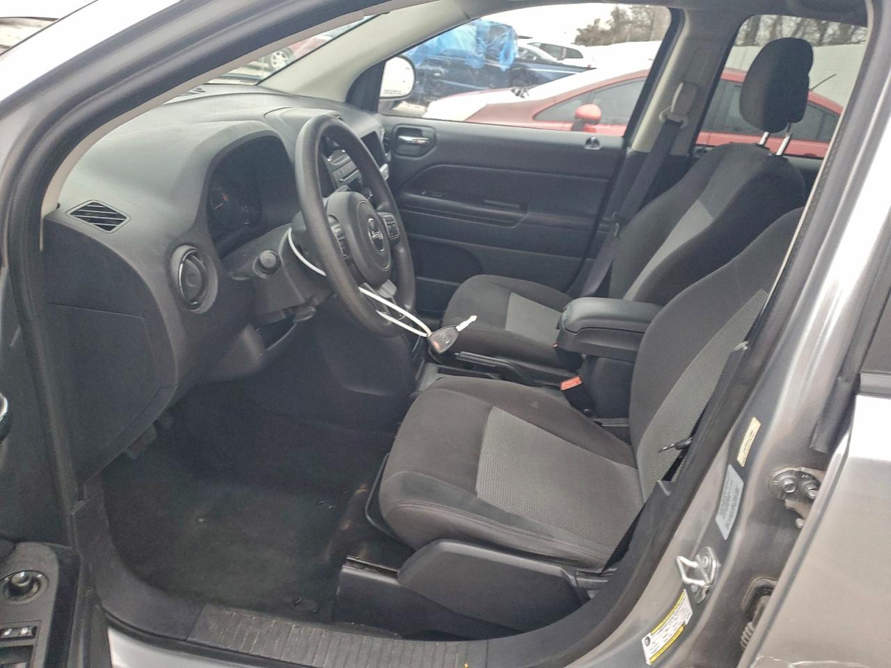 2017 Jeep Compass Sport VIN: 1C4NJDBB2HD106852 Lot: 94084065