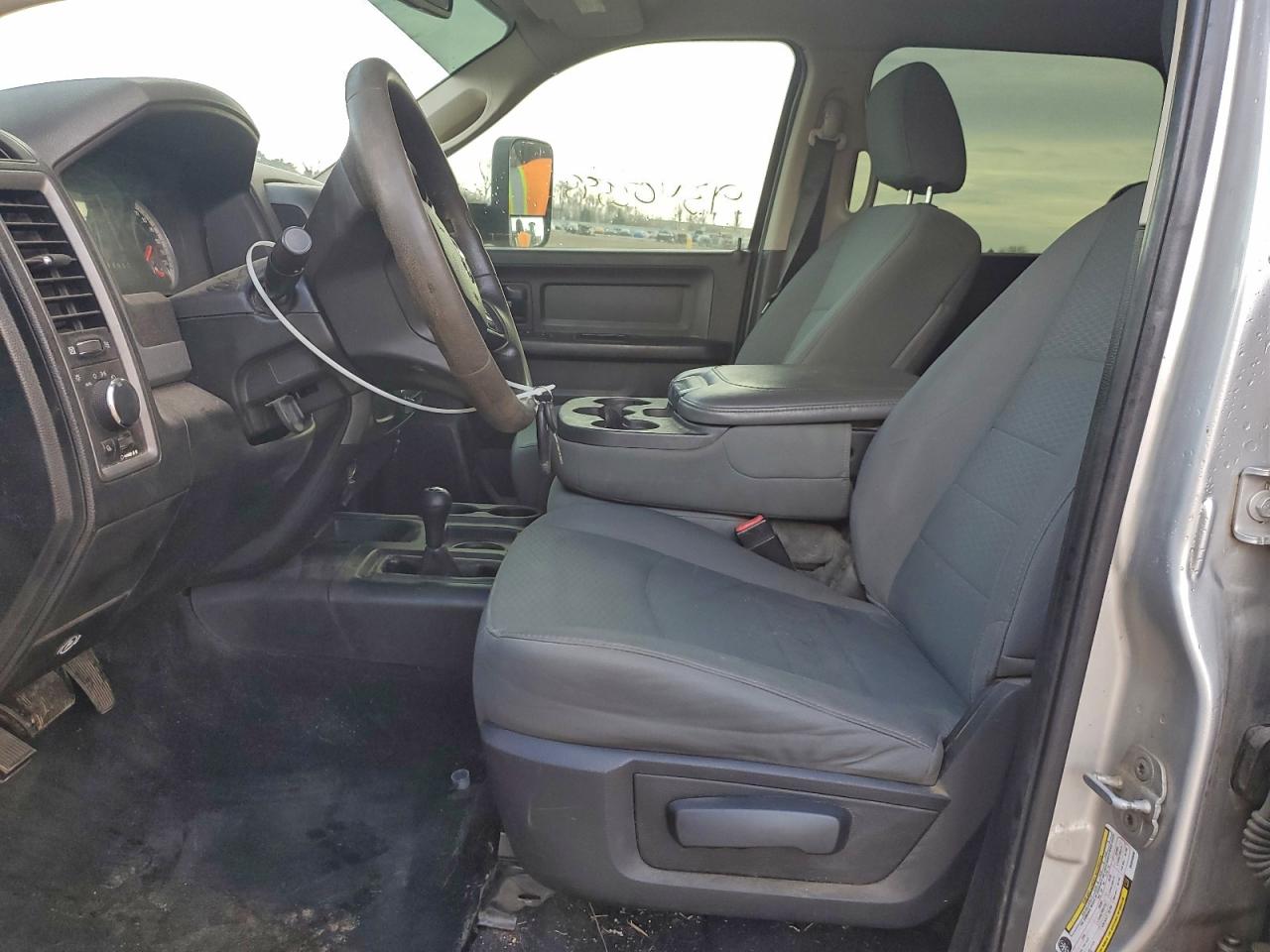 2013 Ram 2500 St VIN: 3C6TR5HT0DG549530 Lot: 93403595