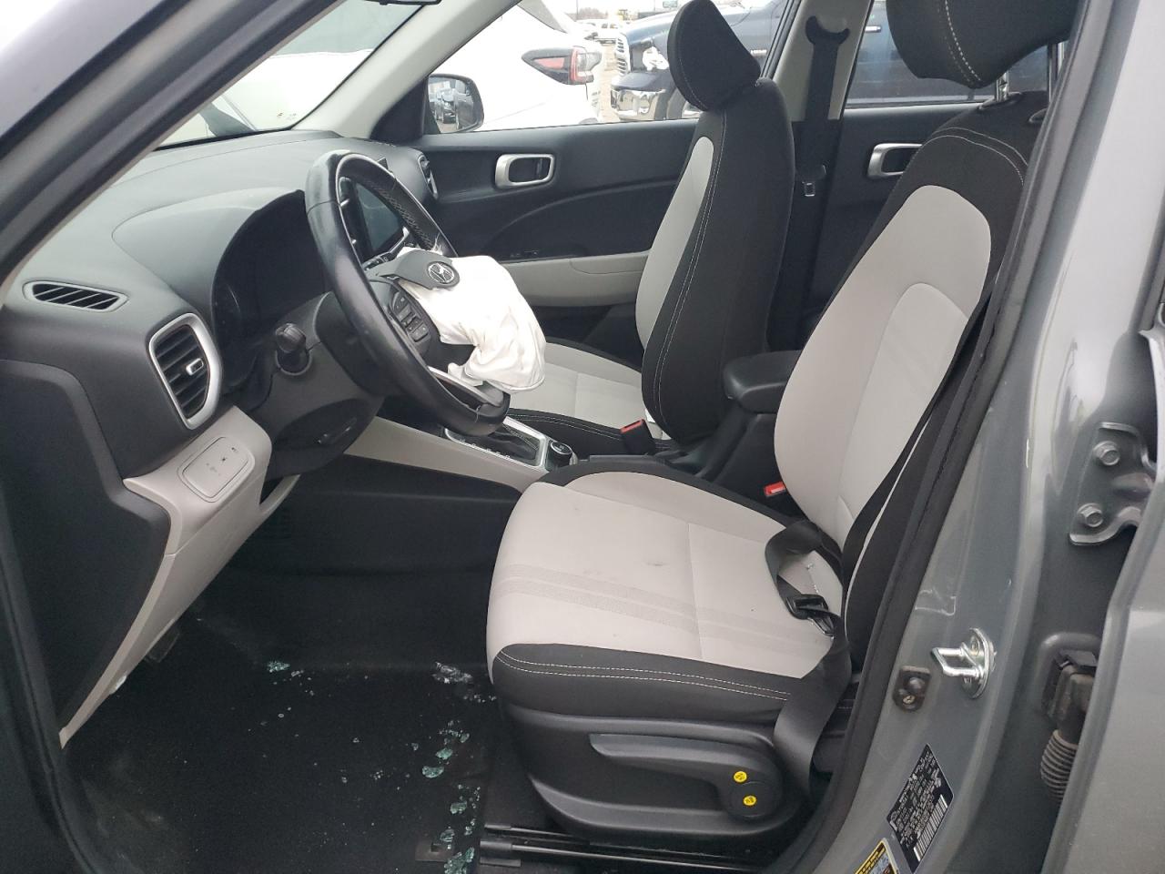 2021 Hyundai Venue Sel VIN: KMHRC8A39MU126373 Lot: 93414415