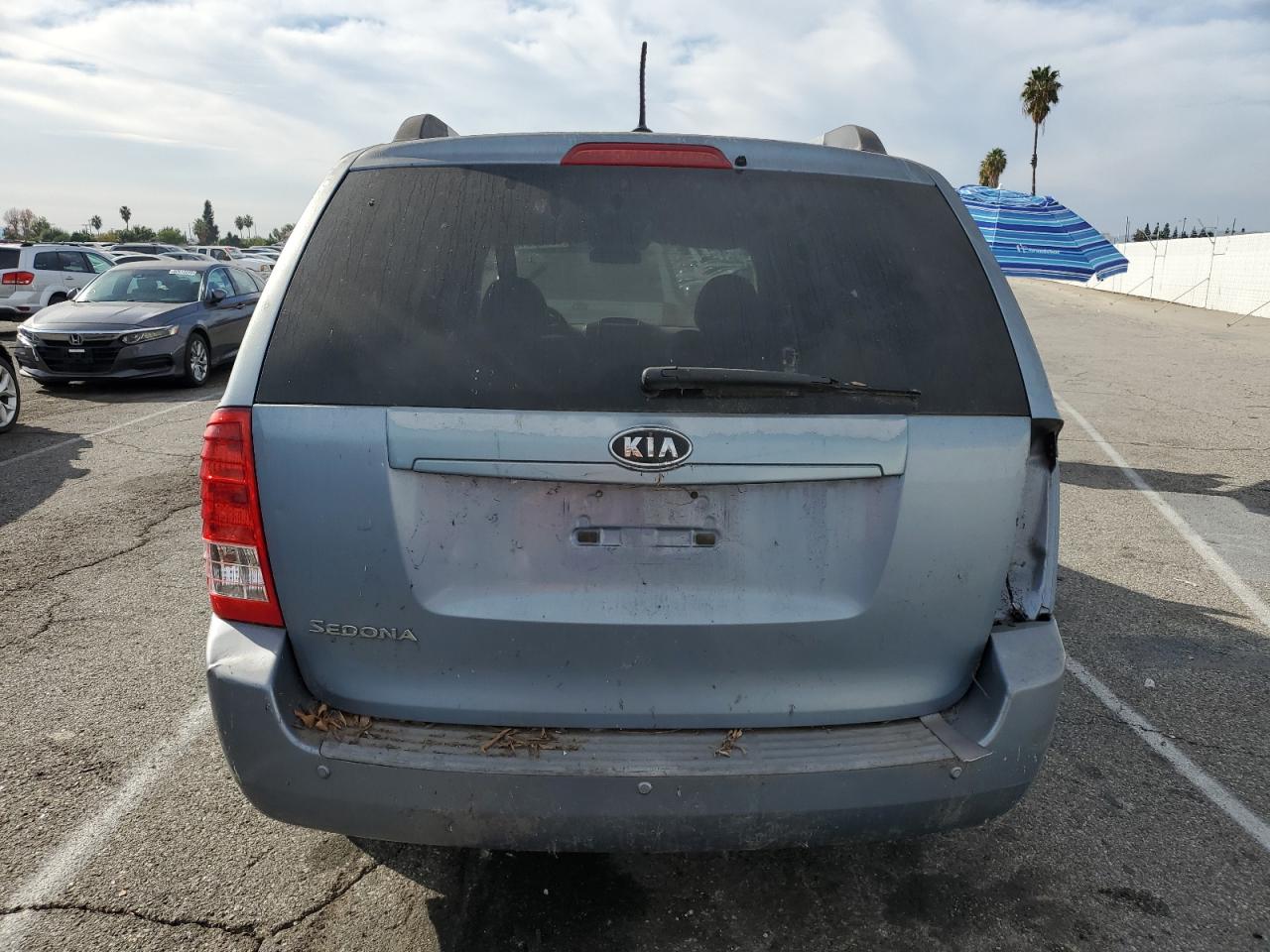 2011 Kia Sedona Lx VIN: KNDMG4C79B6407568 Lot: 92650945