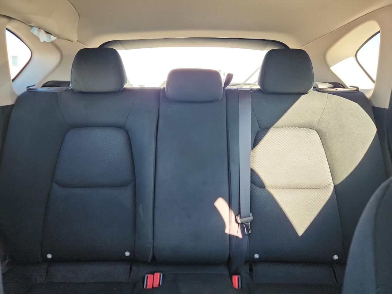 2018 Mazda Cx-5 Sport VIN: JM3KFBBM0J1466372 Lot: 92474575