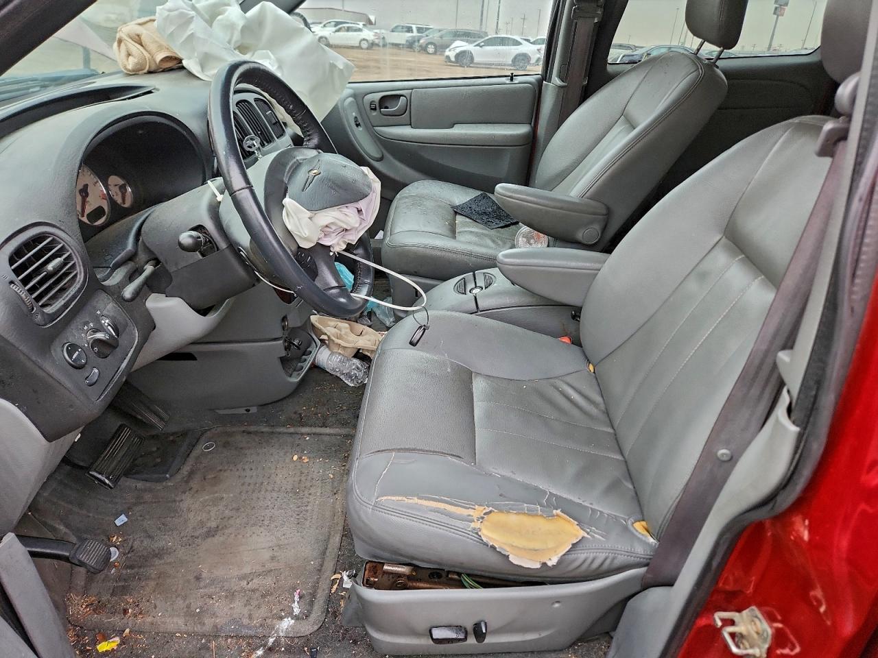 2004 Chrysler Town & Country Touring VIN: 2C4GP54L54R528348 Lot: 93758495