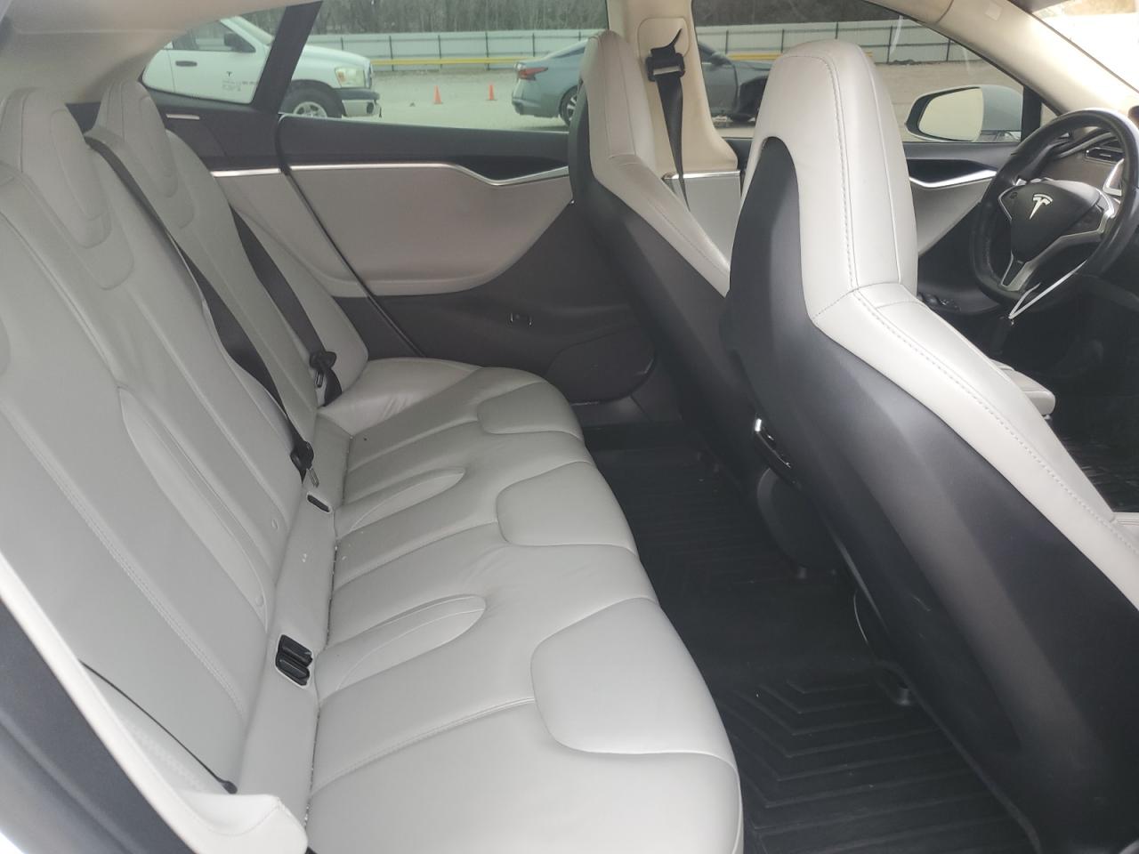 2013 Tesla Model S VIN: 5YJSA1BC2DFP10222 Lot: 93924065