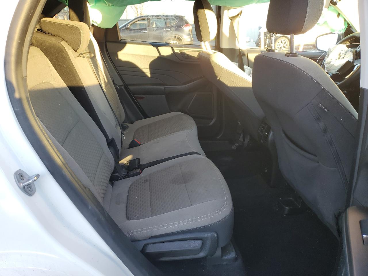 2022 Ford Escape Se VIN: 1FMCU9BZ3NUA37637 Lot: 92650365