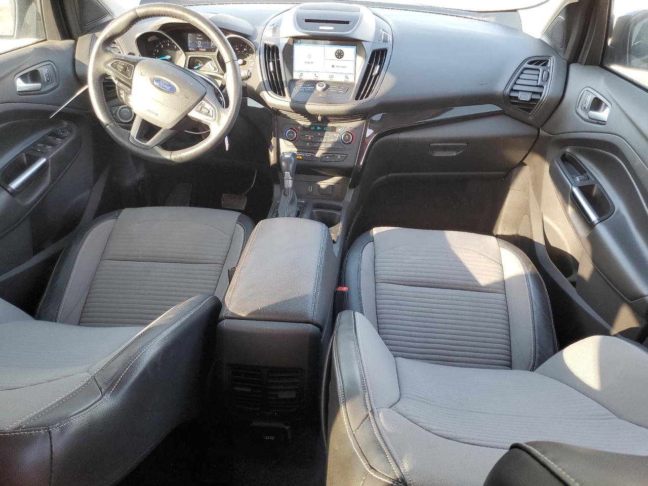 2017 Ford Escape Se VIN: 1FMCU0G90HUE65187 Lot: 92998195