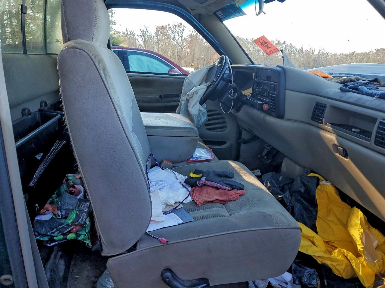 1996 Dodge Ram 1500 VIN: 1B7HC16ZXTS633992 Lot: 94183585