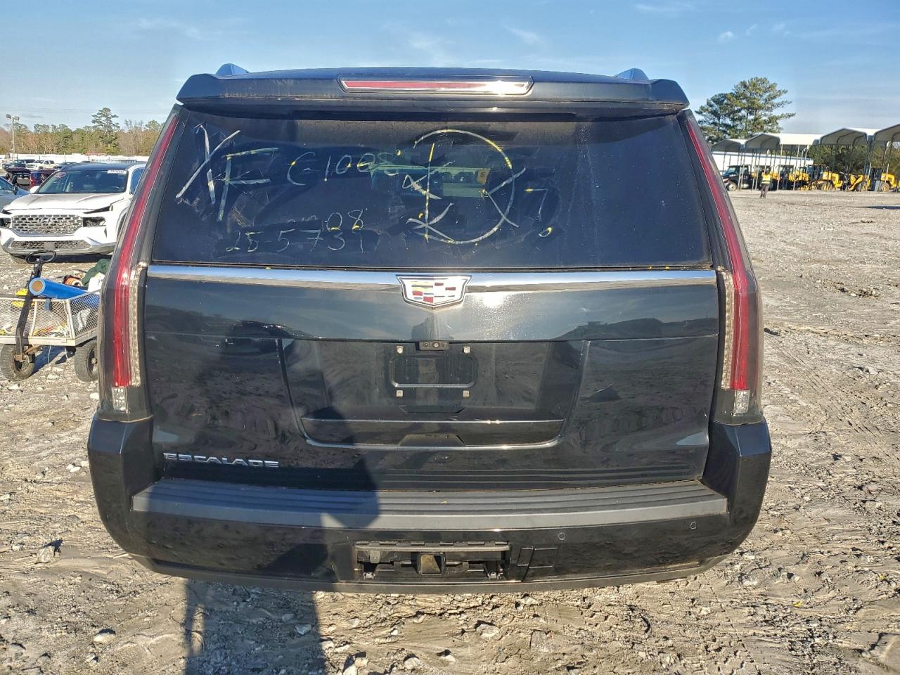 2018 Cadillac Escalade Luxury VIN: 1GYS3BKJ6JR245619 Lot: 94460455