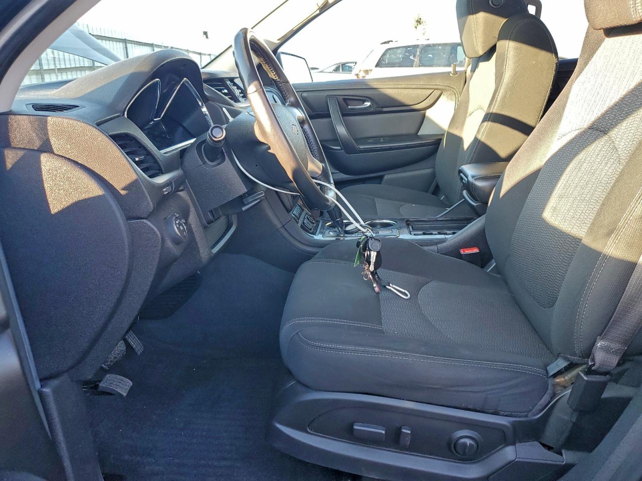 2015 Chevrolet Traverse Lt VIN: 1GNKRHKD1FJ161657 Lot: 94286745