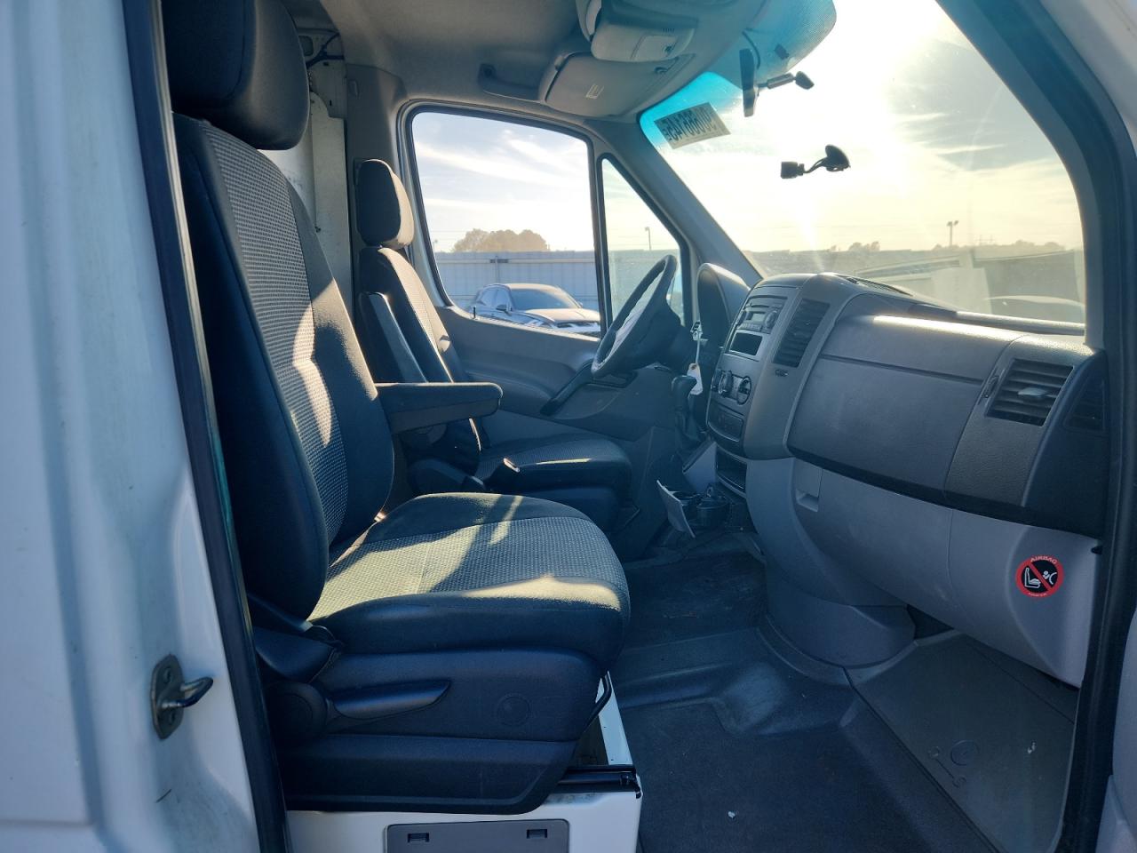 2011 Mercedes Benz Sprinter 2 Delivery Van VIN: WD3PE7CC0B5580204 Lot: 90666145