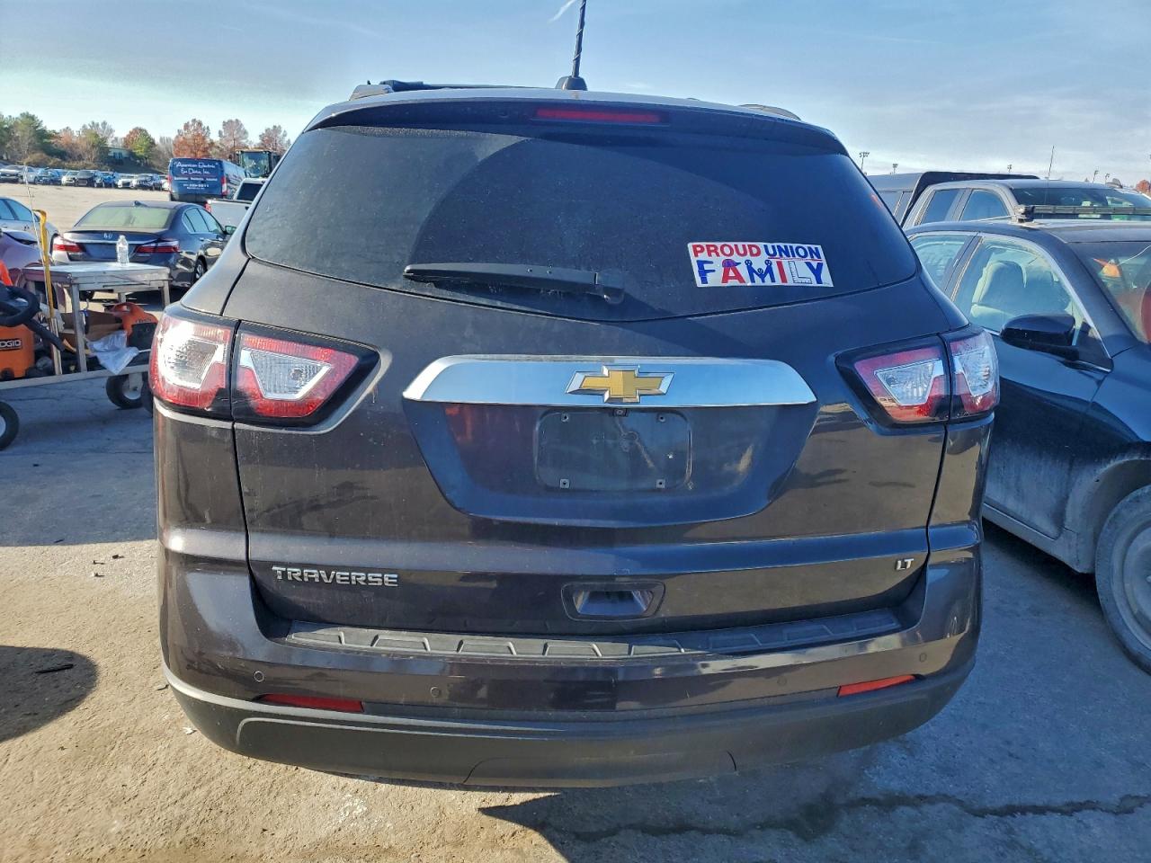 2017 Chevrolet Traverse Lt VIN: 1GNKRGKD7HJ325121 Lot: 94664645