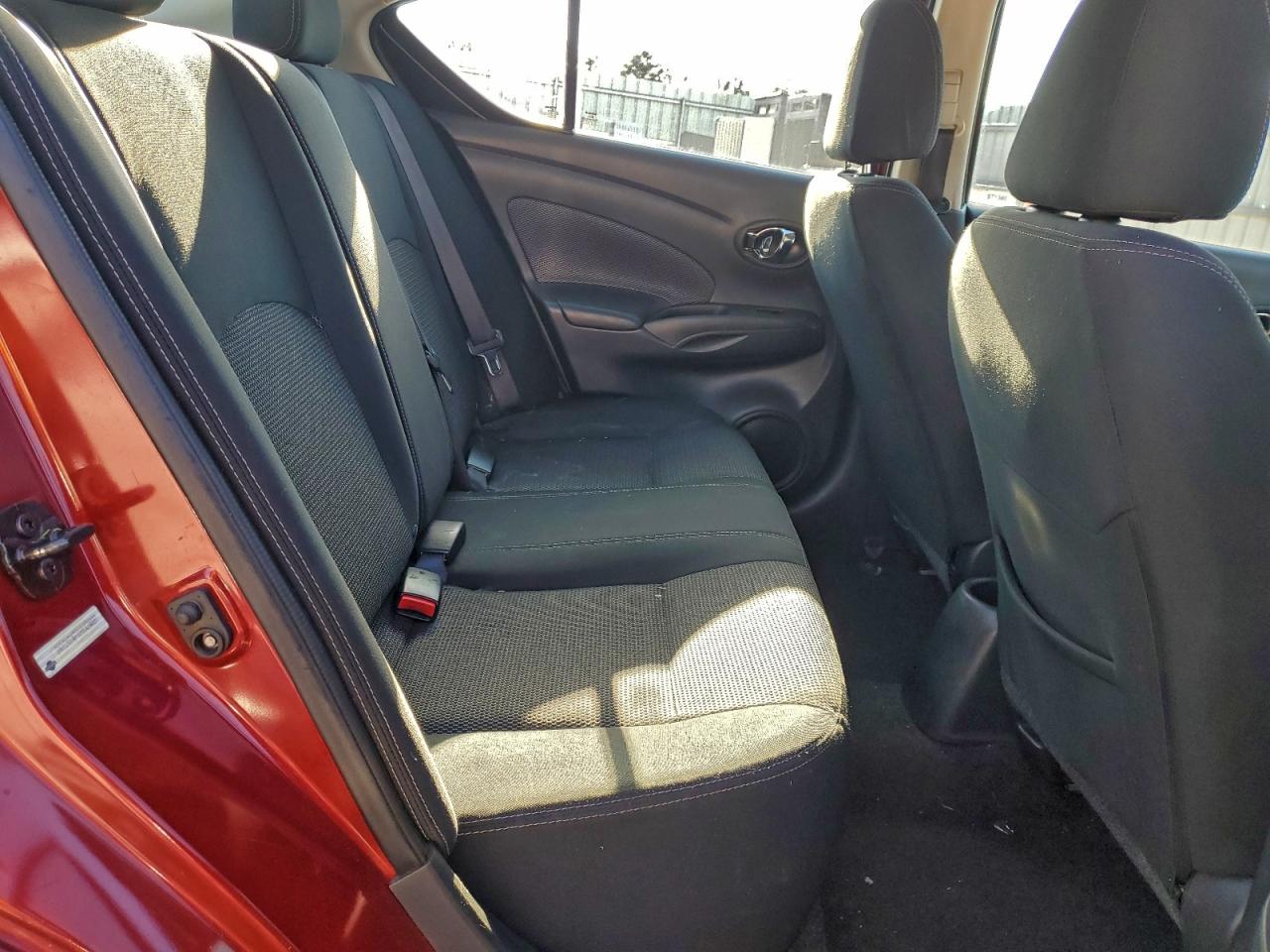 2017 Nissan Versa S VIN: 3N1CN7APXHK424697 Lot: 93891345