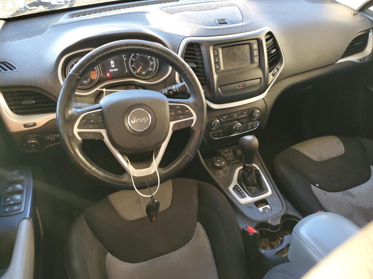 2014 Jeep Cherokee Latitude VIN: 1C4PJMCS5EW200425 Lot: 92688635