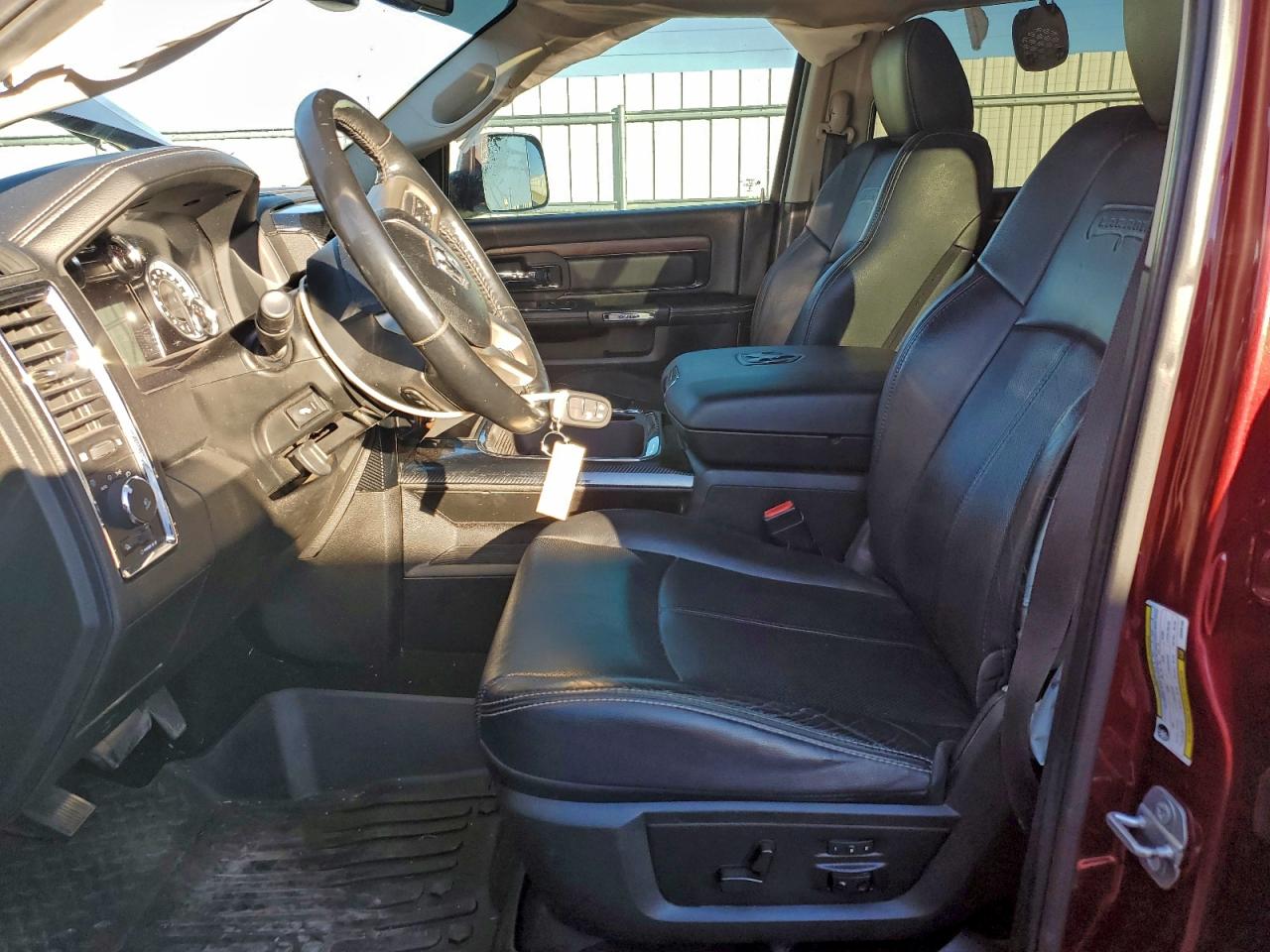 2018 Ram 2500 Laramie VIN: 3C6UR5FL5JG406155 Lot: 94800835