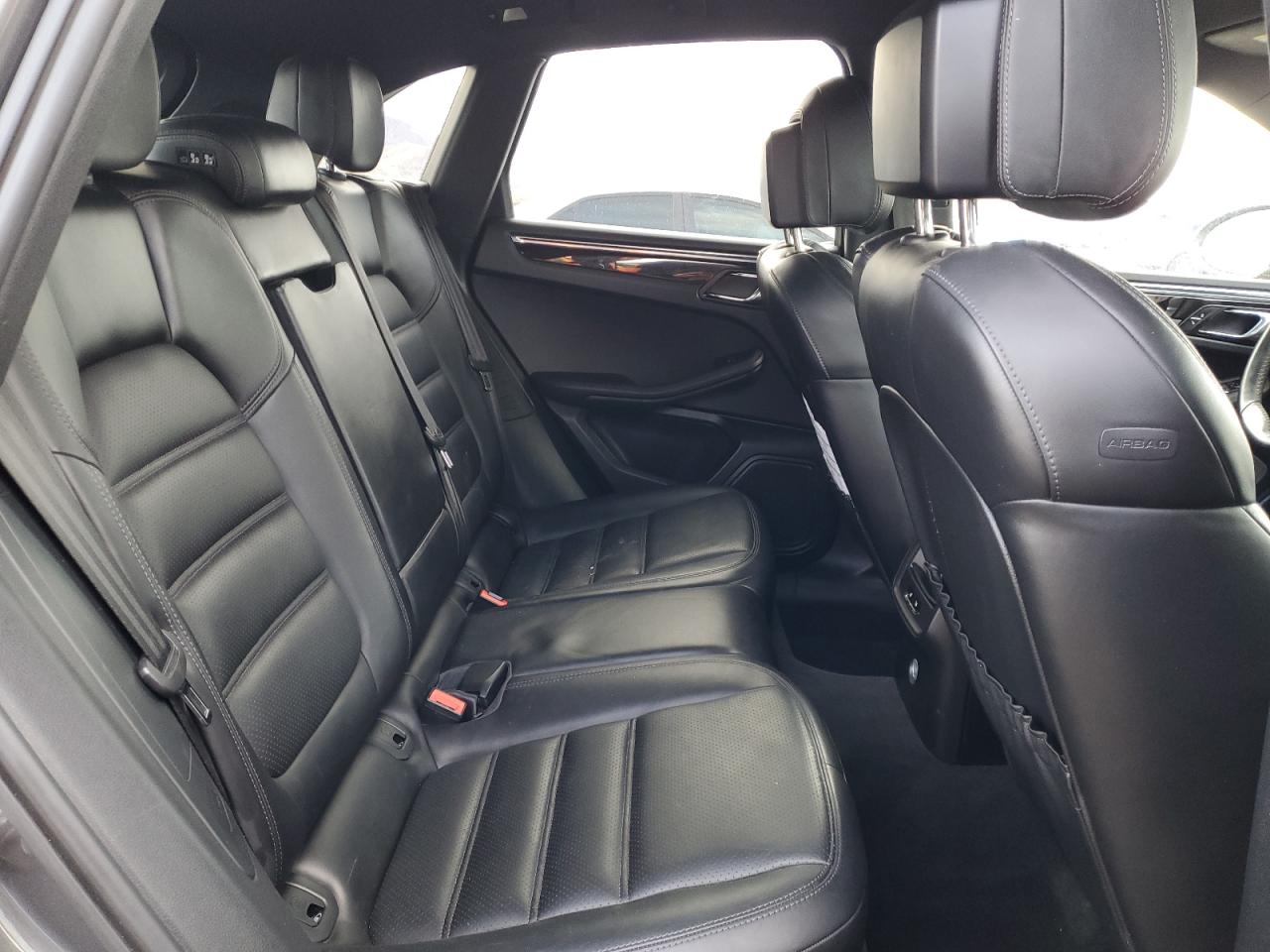 2015 Porsche Macan S VIN: WP1AB2A57FLB67272 Lot: 93230305