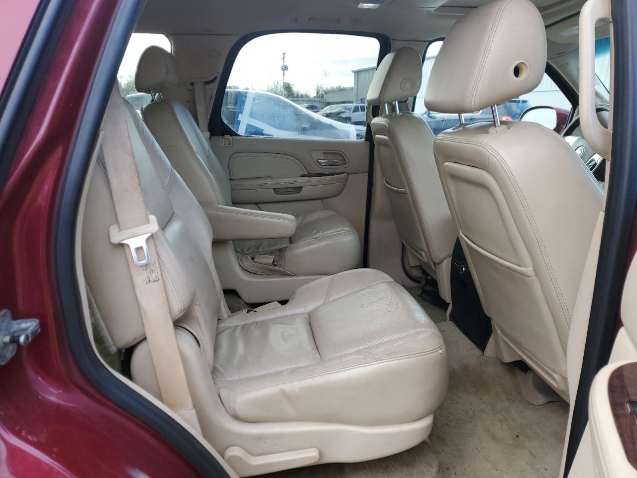 2007 Cadillac Escalade Luxury VIN: 1GYFK63857R165941 Lot: 93258085