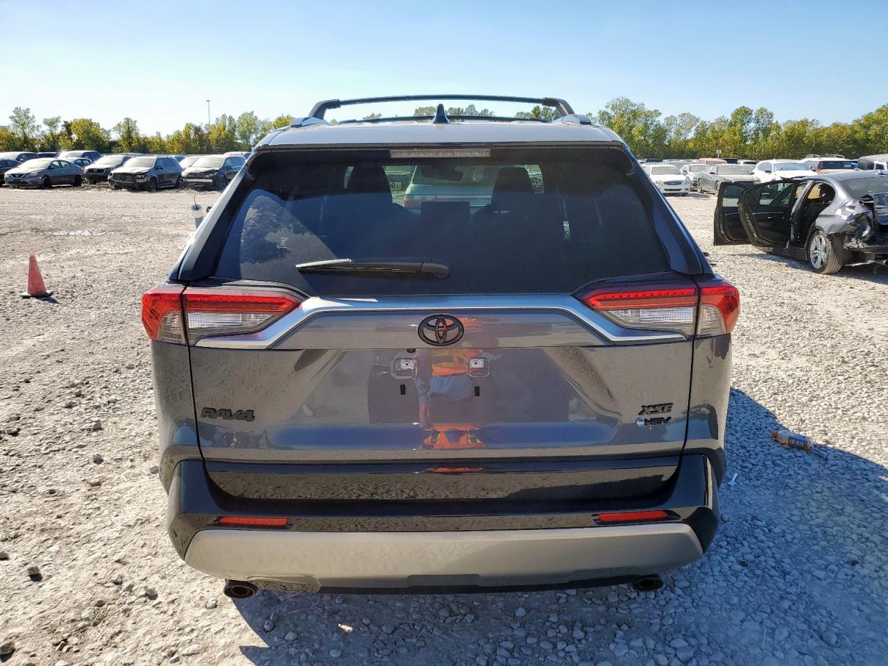 Фото: JTME6RFV2SD579046