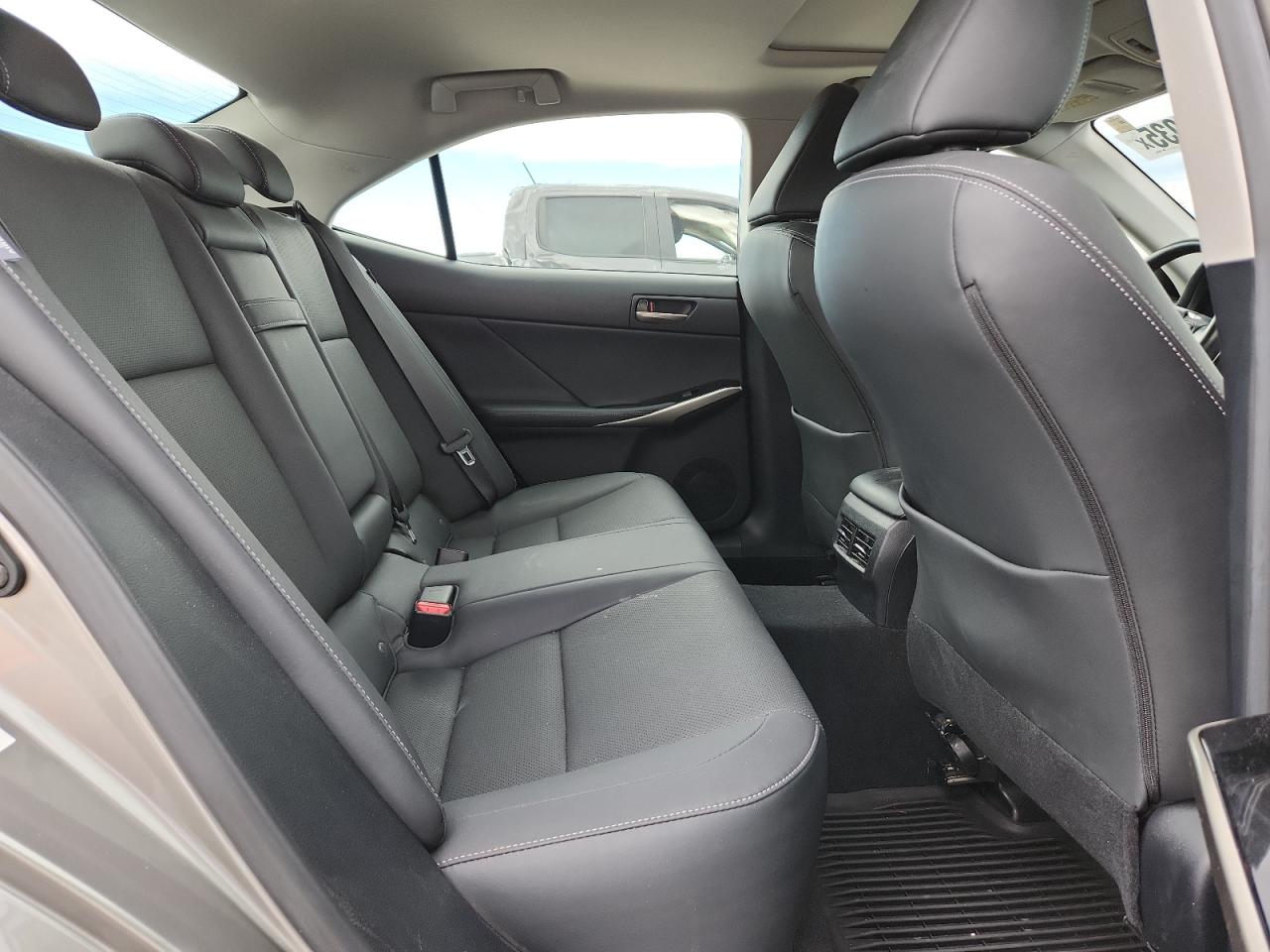 2018 Lexus Is 300 VIN: JTHC81D20J5033834 Lot: 91895935