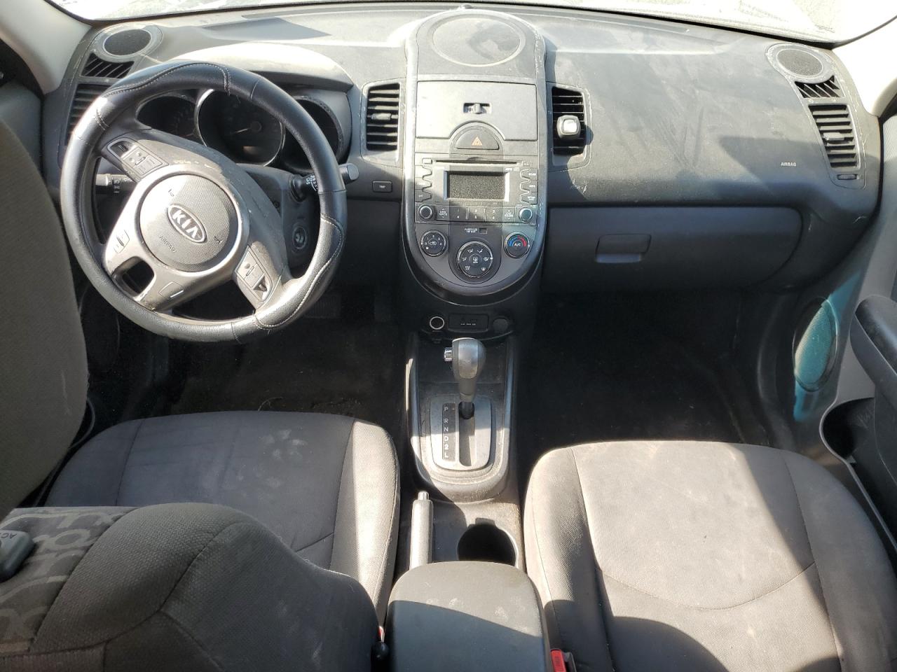 2010 Kia Soul + VIN: KNDJT2A26A7135824 Lot: 92671795