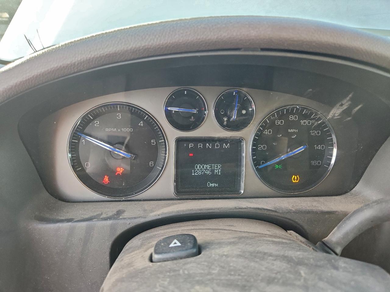 2007 Cadillac Escalade Luxury VIN: 1GYFK63807R254655 Lot: 93192835