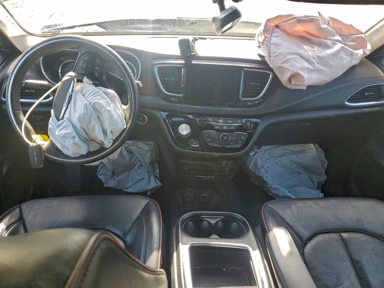 2020 Chrysler Pacifica Hybrid Limited VIN: 2C4RC1N73LR133422 Lot: 94666415