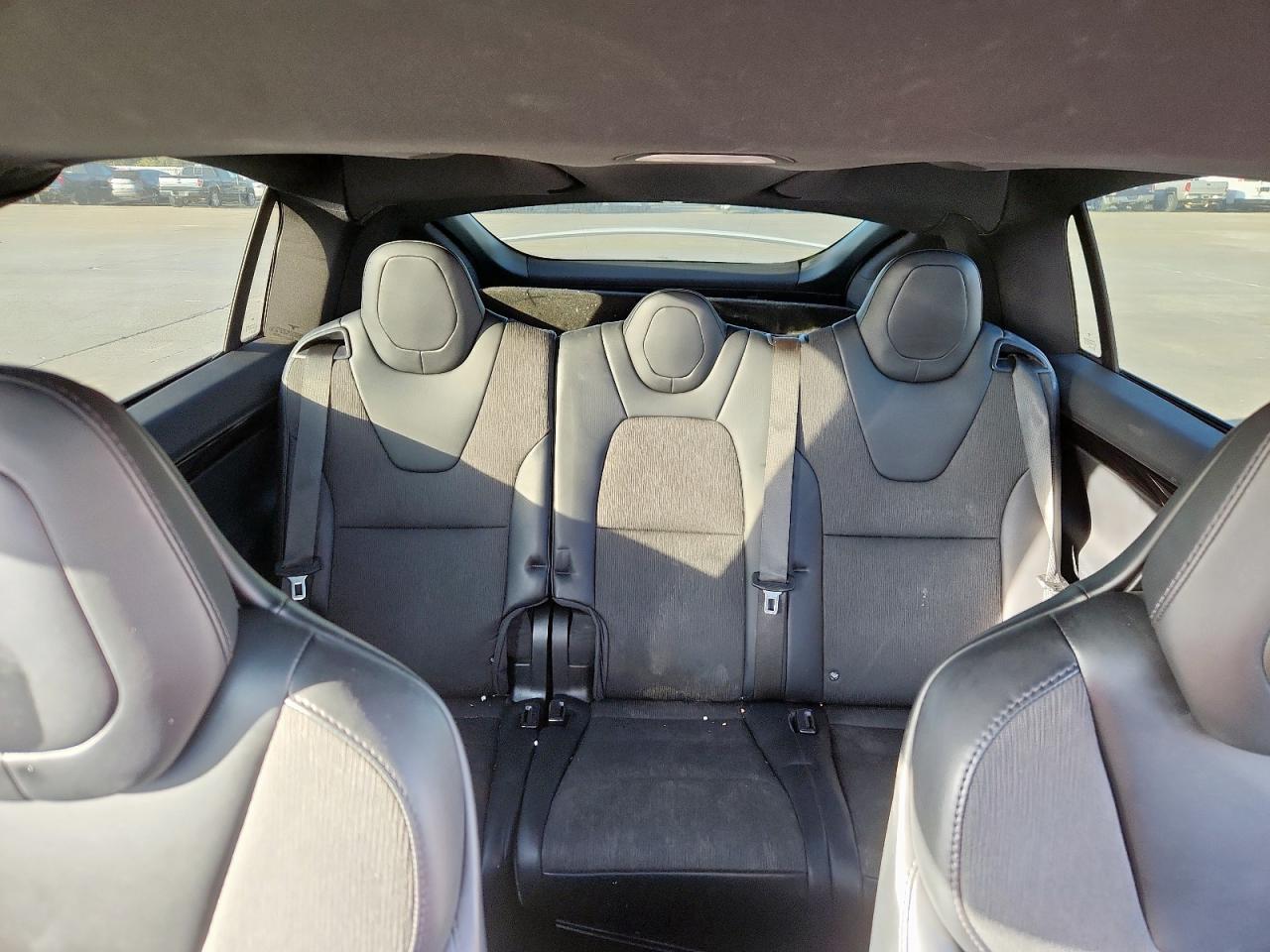 2018 Tesla Model X VIN: 5YJXCDE25JF133847 Lot: 91879515