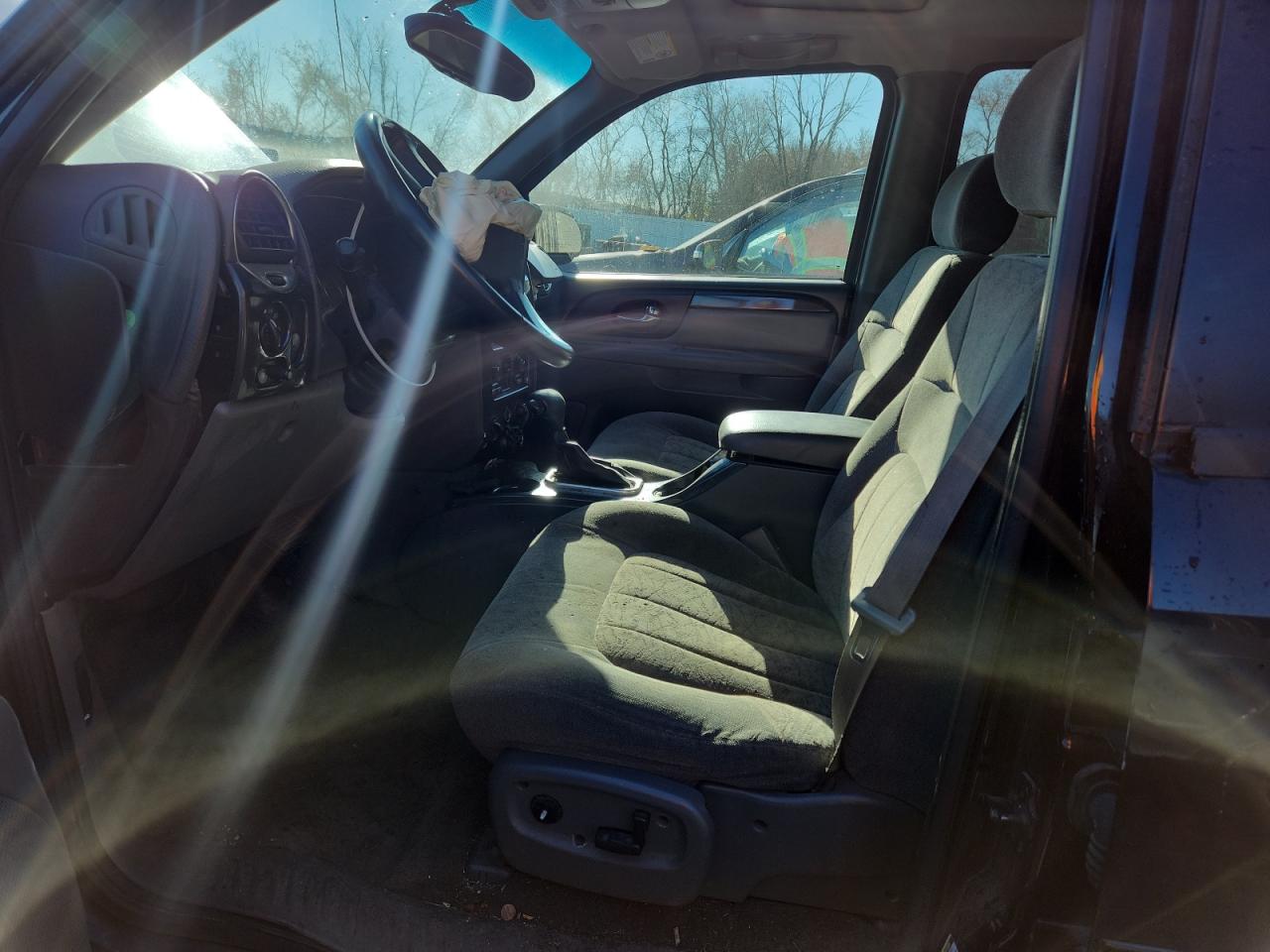 2004 GMC Envoy VIN: 1GKDT13S542223175 Lot: 92849695