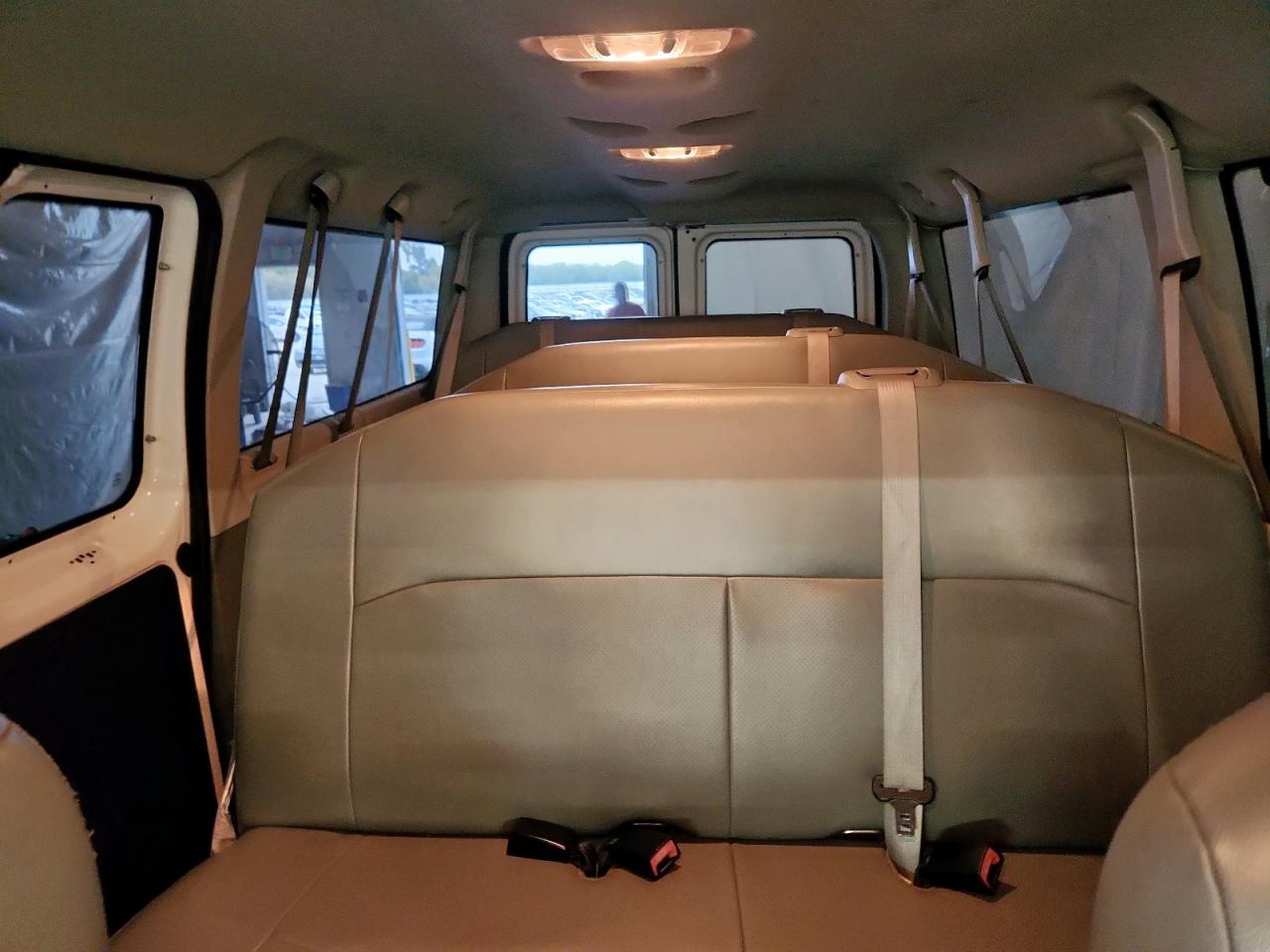 2014 Ford Econoline E350 Super Duty Wagon VIN: 1FBNE3BL6EDA27658 Lot: 92721555