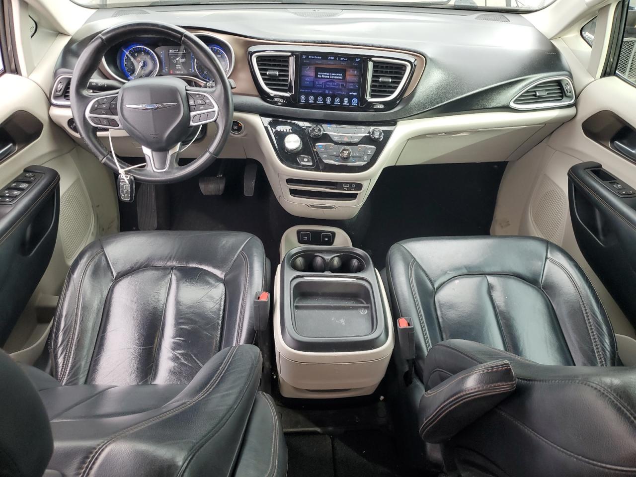 2017 Chrysler Pacifica Touring L VIN: 2C4RC1BG0HR655002 Lot: 92198495