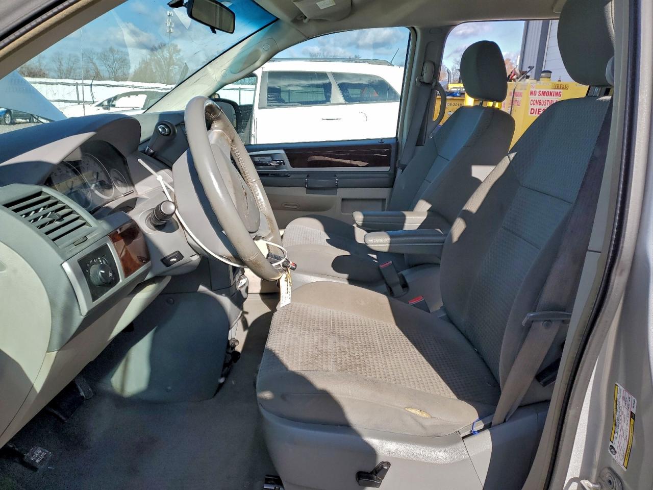 2010 Chrysler Town & Country Touring VIN: 2A4RR5D16AR132159 Lot: 94581245