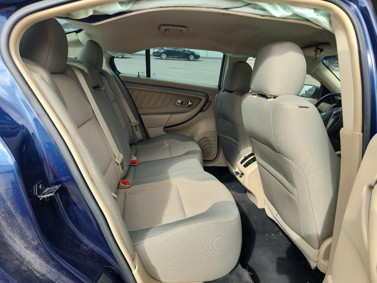 2016 Ford Taurus Sel VIN: 1FAHP2E88GG137686 Lot: 92021455