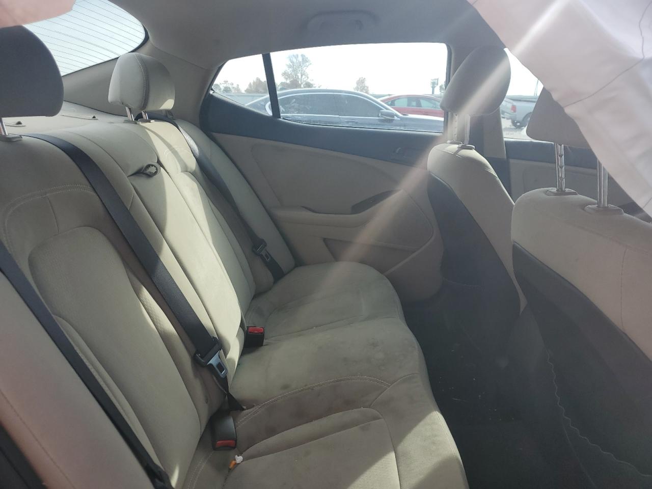 2011 Kia Optima Lx VIN: KNAGM4A78B5122128 Lot: 92264615