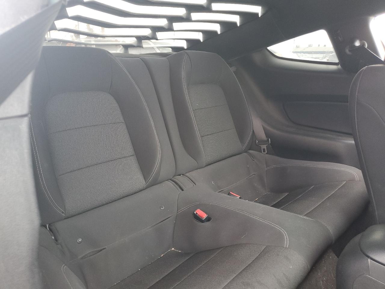 2016 Ford Mustang VIN: 1FA6P8AM1G5303653 Lot: 92435585