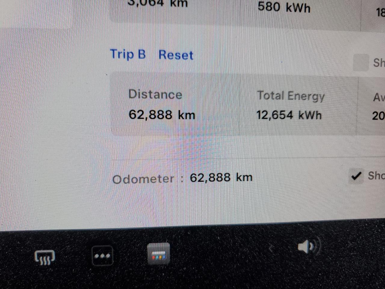 2022 Tesla Model Y VIN: 7SAYGDEE9NF549749 Lot: 90094835