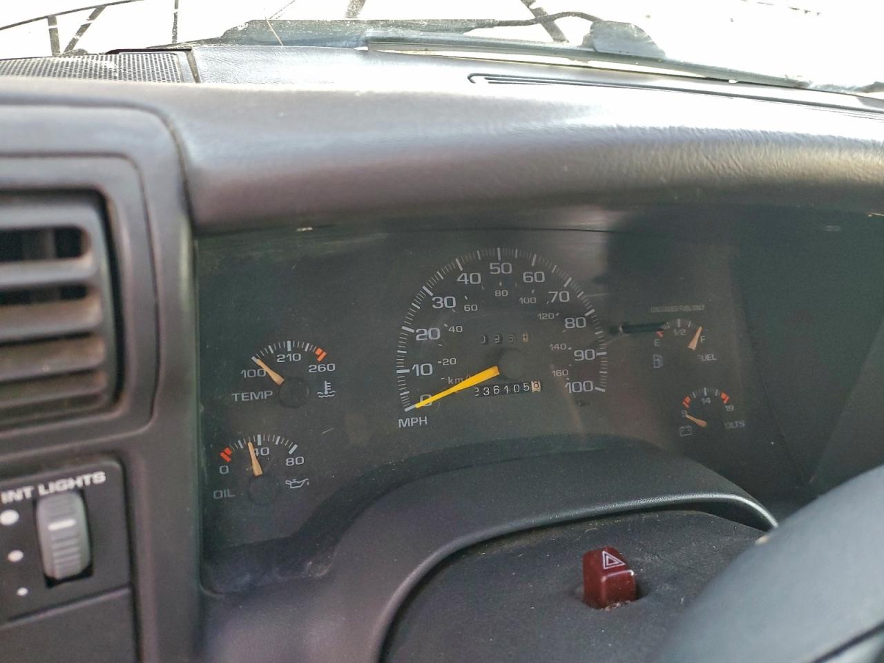 1997 Chevrolet Blazer VIN: 1GNDT13W8V2193595 Lot: 94554635