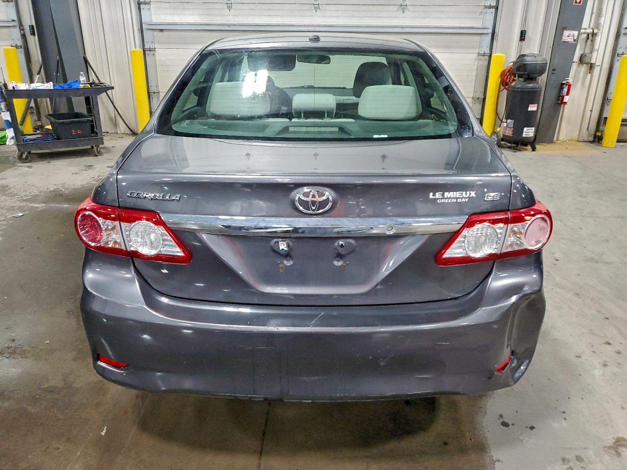 2011 Toyota Corolla Base VIN: JTDBU4EE1BJ089843 Lot: 93847845