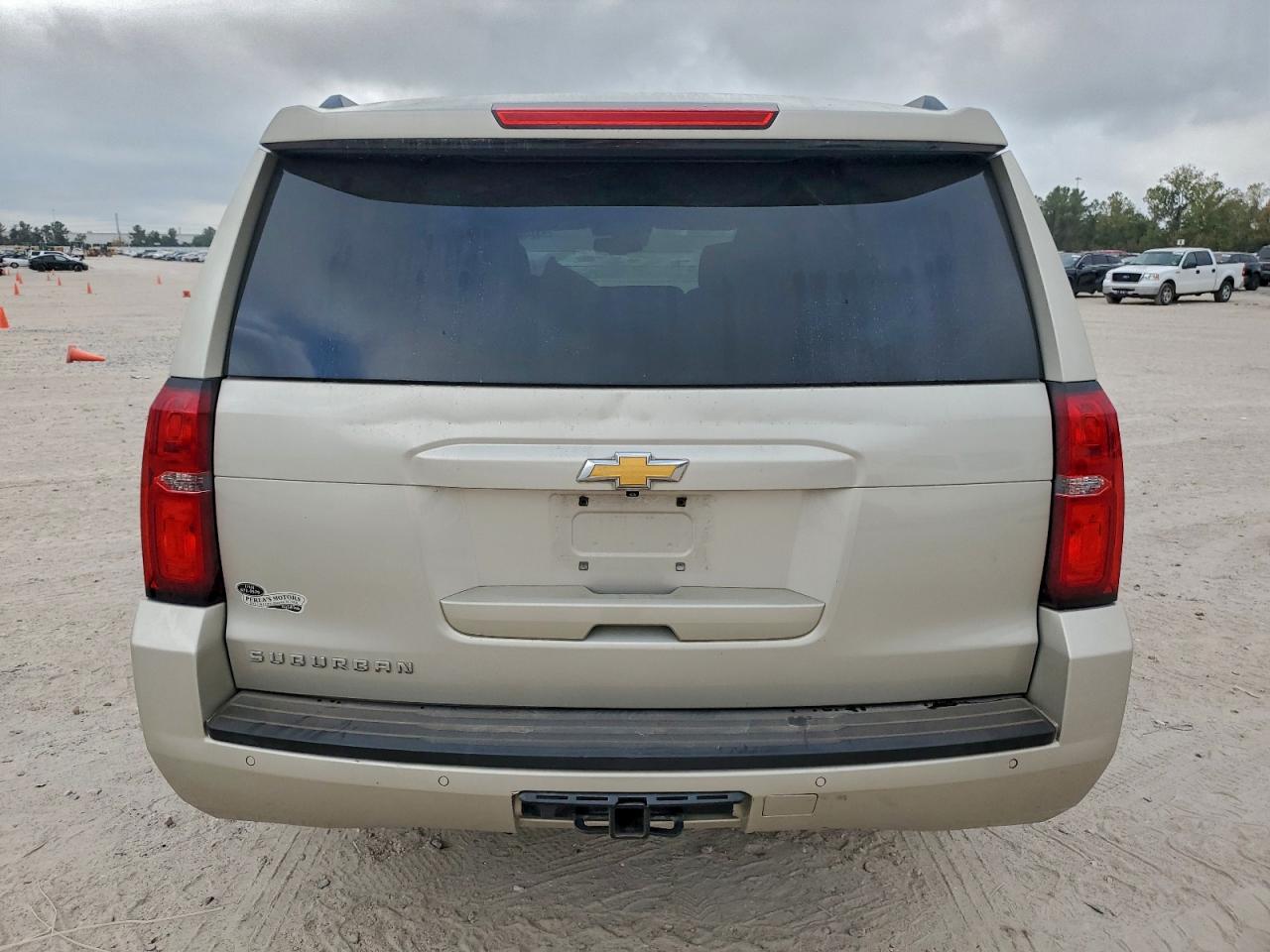 2015 Chevrolet Suburban C1500 Lt VIN: 1GNSCJKC9FR244836 Lot: 93740825