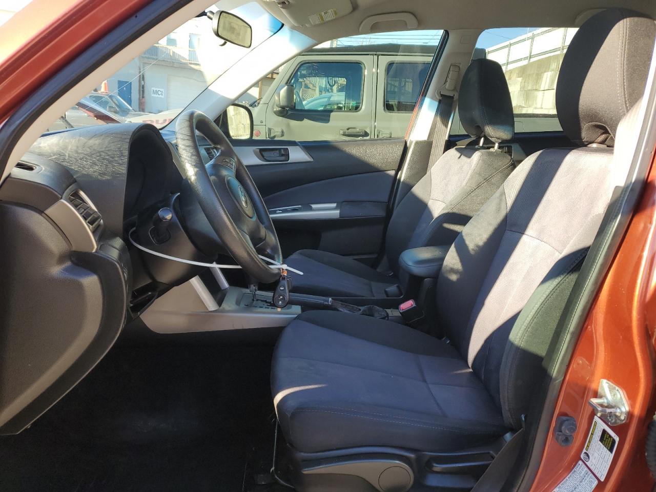 2010 Subaru Forester Xs VIN: JF2SH6BC8AH909880 Lot: 92879035