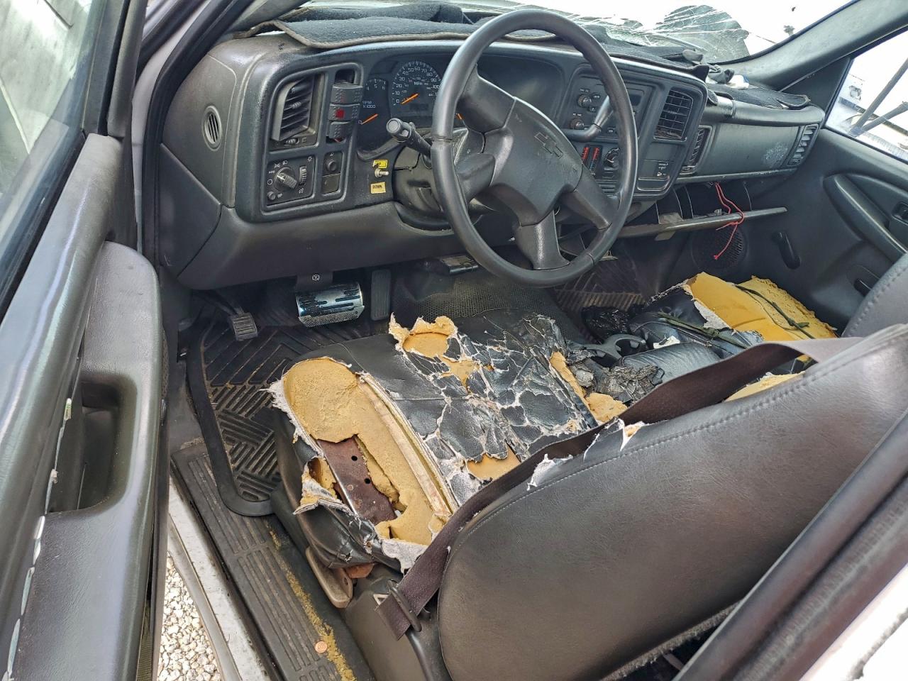 2005 Chevrolet Silverado C3500 VIN: 1GBJC34U75E16921 Lot: 93858175