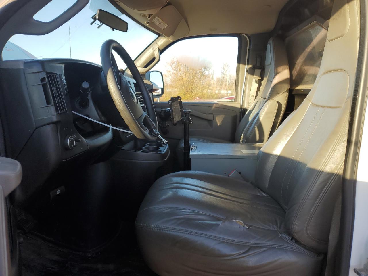 2017 Chevrolet Express G3500 Delivery Van VIN: 1GCZGHFG1H1111250 Lot: 92835825