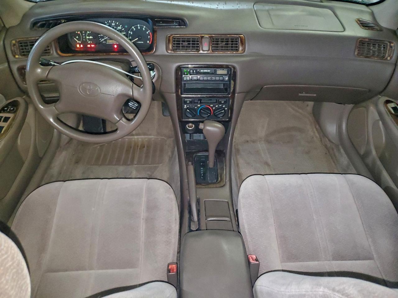 1997 Toyota Camry Ce VIN: 4T1BG22K4VU160425 Lot: 94028125