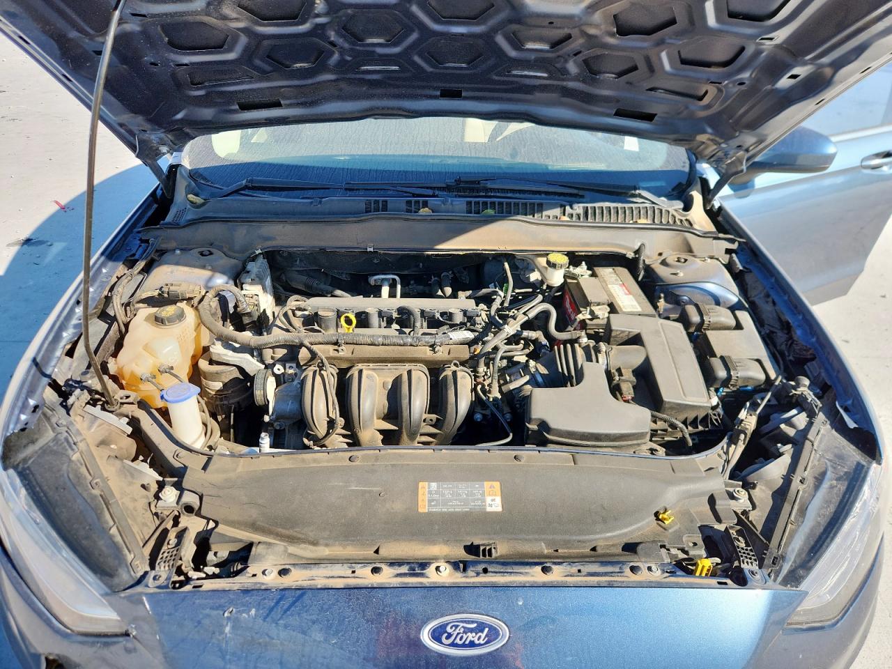 2019 Ford Fusion S VIN: 3FA6P0G75KR160828 Lot: 92851935