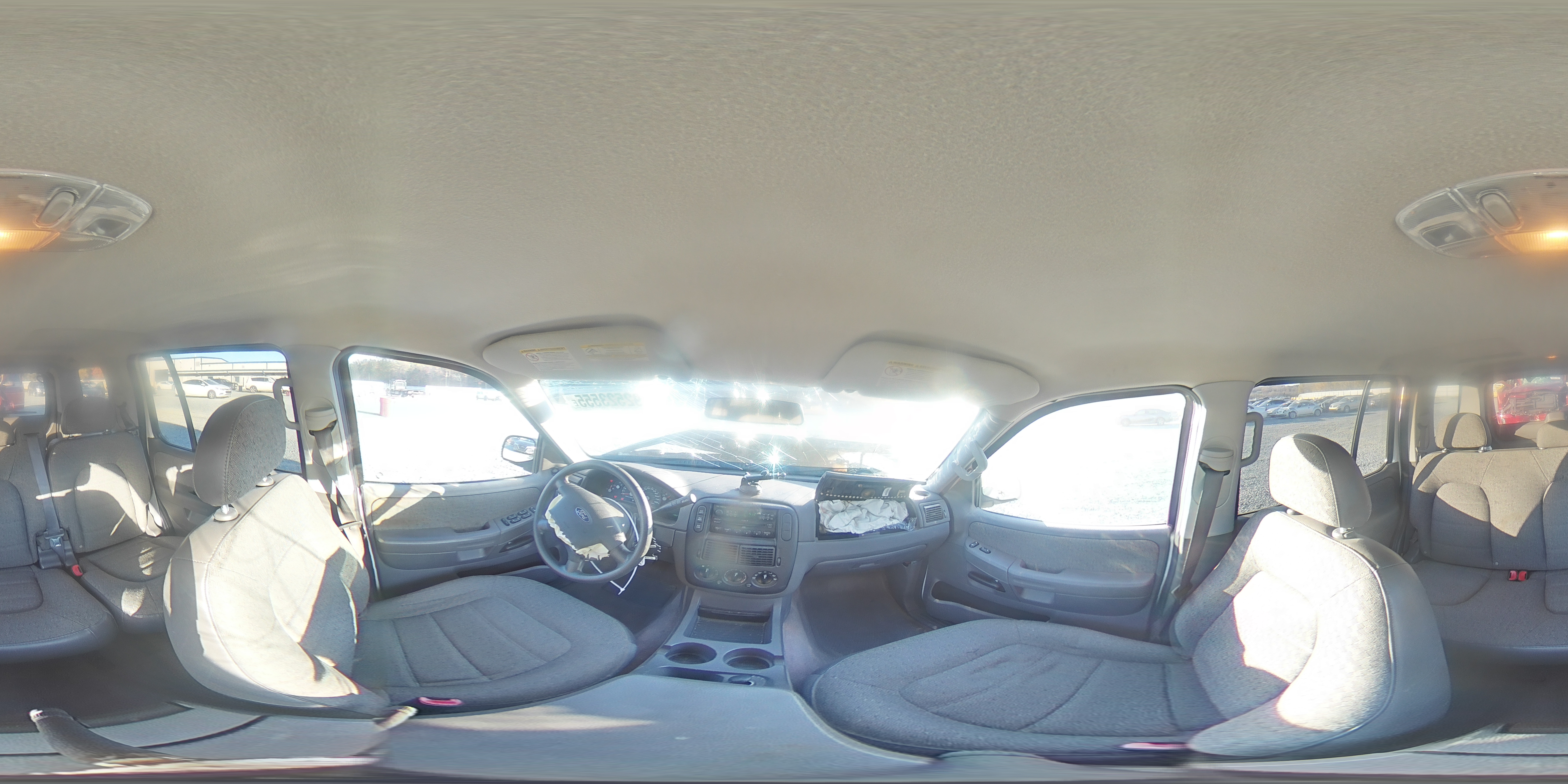 2004 Ford Explorer Xls VIN: 1FMZU72K54ZA73493 Lot: 92523555