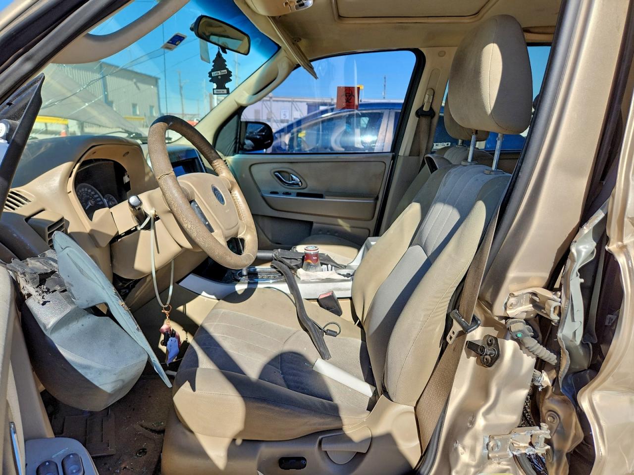 2007 Mercury Mariner Luxury VIN: 4M2YU81137KJ00874 Lot: 94582565