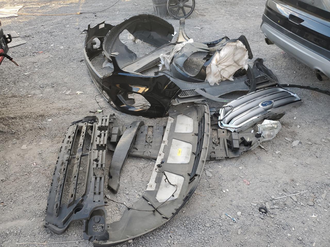 2017 Ford Escape Se VIN: 1FMCU0GD4HUB72221 Lot: 93240425