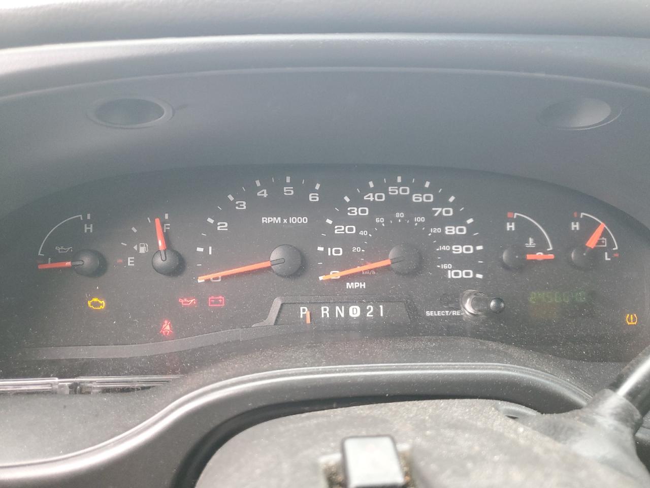 2008 Ford E250 Delivery Van VIN: 1FTNE24W98DB27318 Lot: 93335295