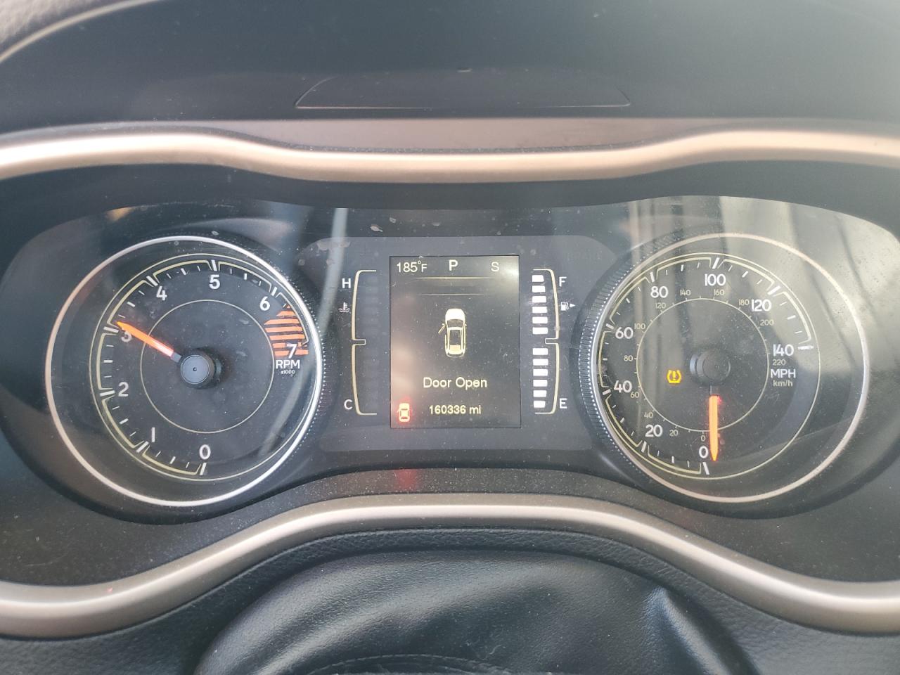 2016 Jeep Cherokee Latitude VIN: 1C4PJMCB2GW210333 Lot: 92197185