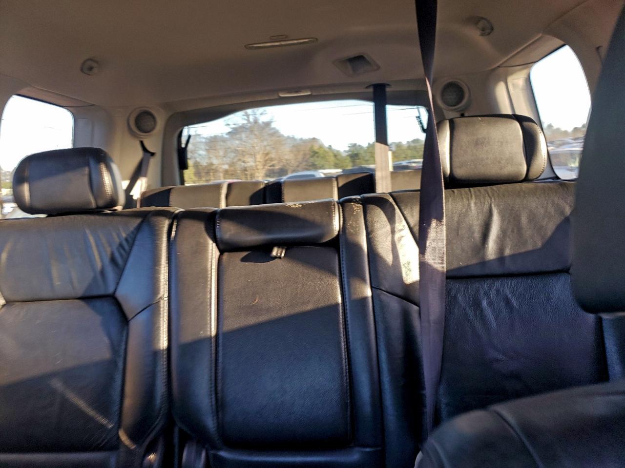 2011 Honda Pilot Exln VIN: 5FNYF4H72BB005277 Lot: 94445325