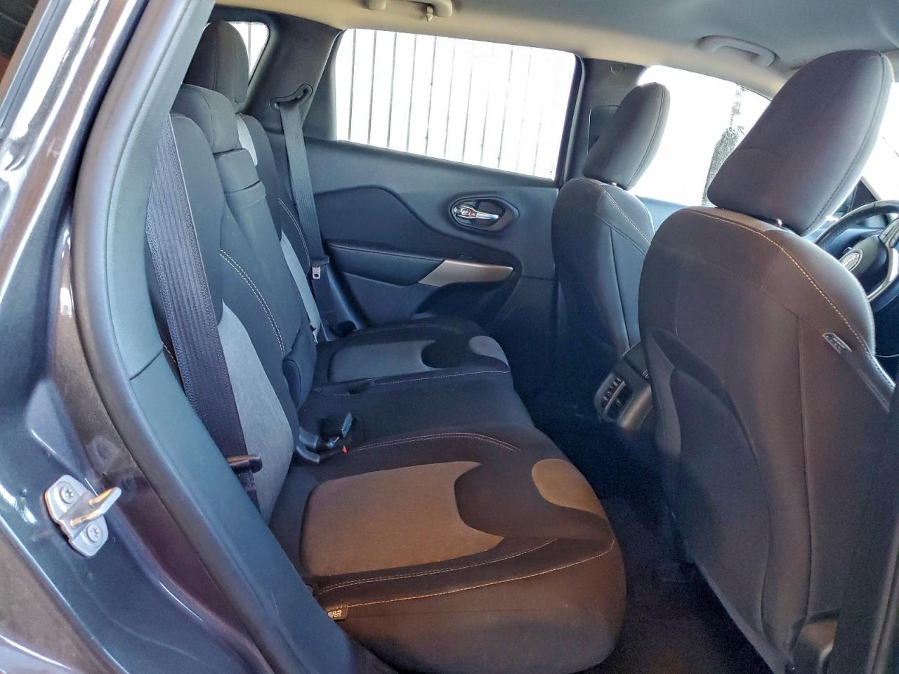 2018 Jeep Cherokee Latitude VIN: 1C4PJMCX5JD578231 Lot: 93457025